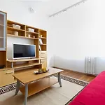 Margaret Apartment